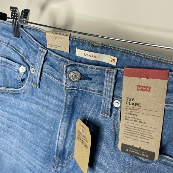 Levi's 726 Hypersoft High-rise Flare Jeans, Size 6 Long - Picture 10 of 10